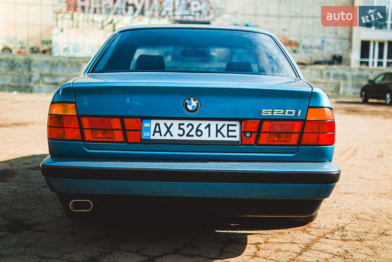 Седан BMW 5 Series 1993 в Харкові