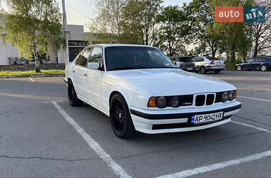 Седан BMW 5 Series 1989 в 