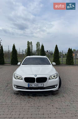 Седан BMW 5 Series 2012 в 