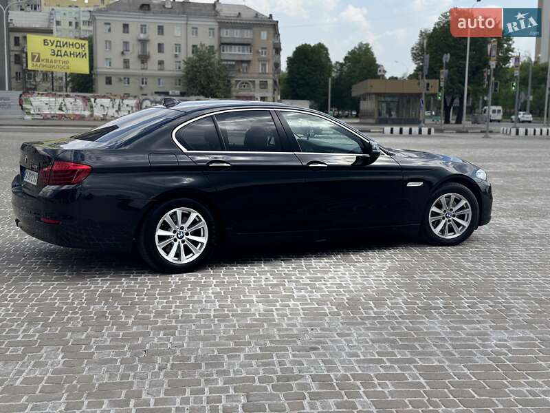 Седан BMW 5 Series 2015 в Харкові