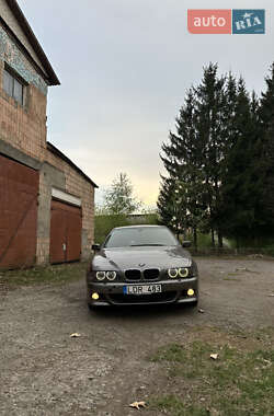 Седан BMW 5 Series 2002 в Рокитном