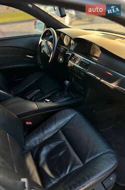 Седан BMW 5 Series 2004 в 