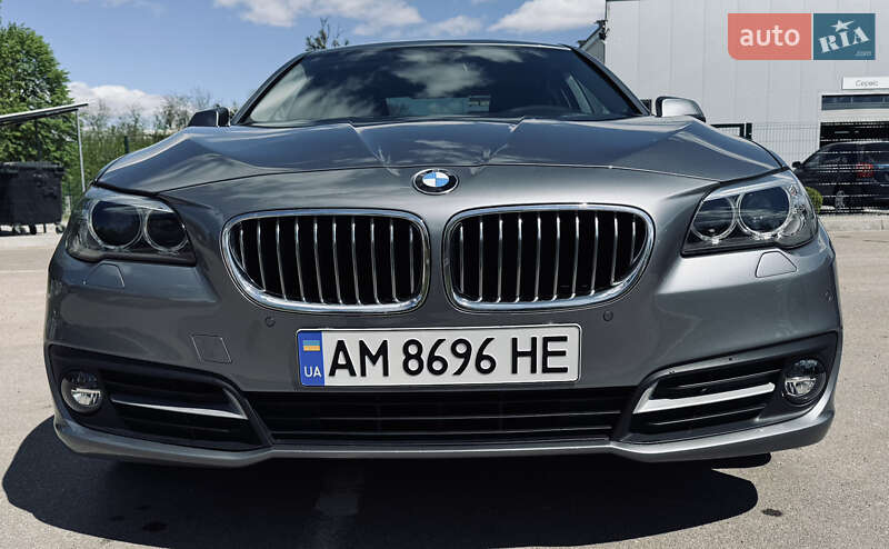 Седан BMW 5 Series 2015 в Житомире