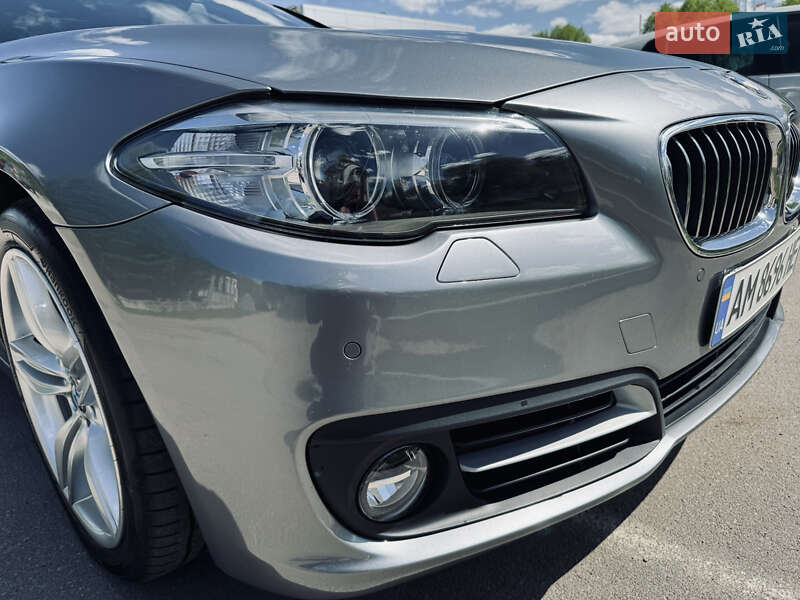 Седан BMW 5 Series 2015 в Житомире