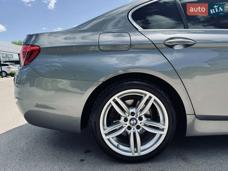 Седан BMW 5 Series 2015 в Житомире