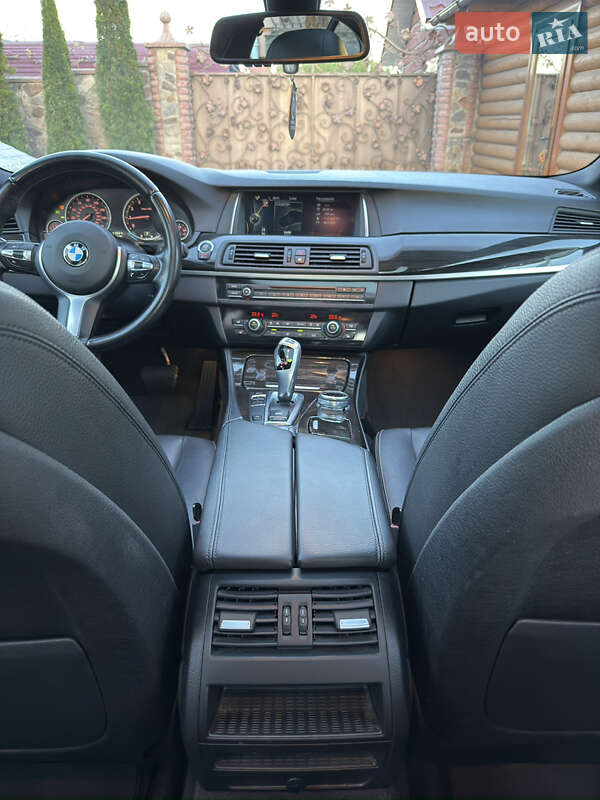 Седан BMW 5 Series 2014 в Вараші