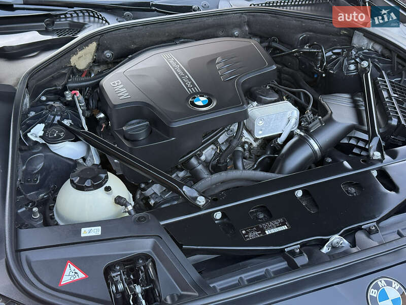 Седан BMW 5 Series 2014 в Вараші