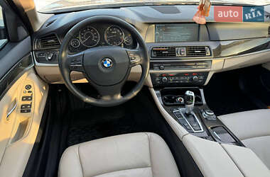 Седан BMW 5 Series 2011 в 