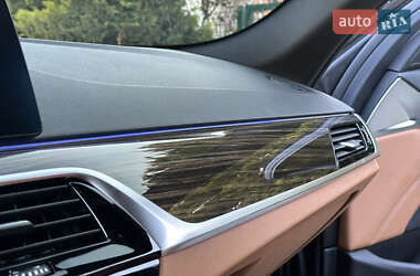 Седан BMW 5 Series 2019 в 