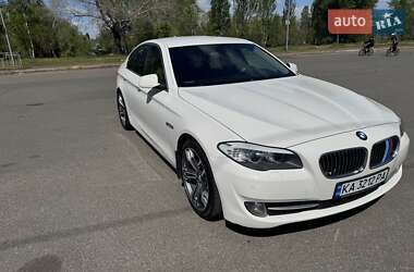 Седан BMW 5 Series 2012 в 