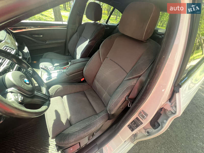 Седан BMW 5 Series 2011 в Чернігові