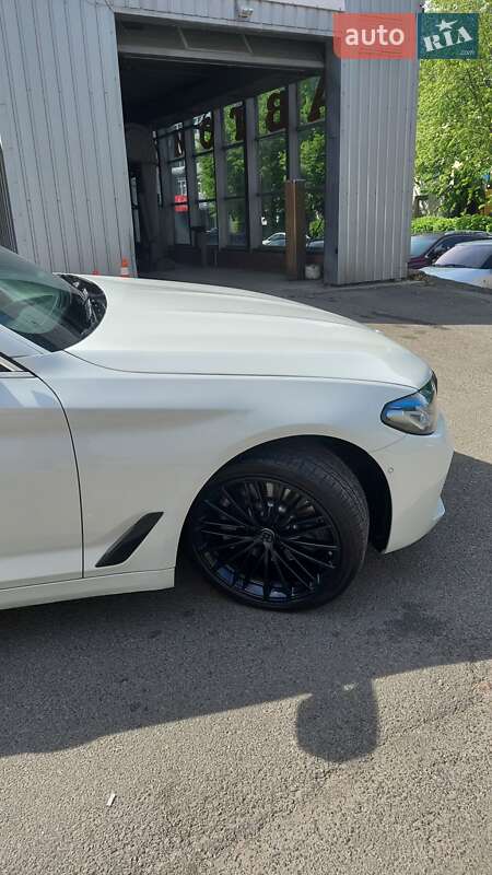 Седан BMW 5 Series 2018 в Києві