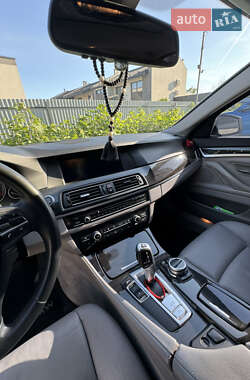 Седан BMW 5 Series 2012 в 