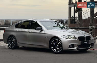 Седан BMW 5 Series 2012 в 