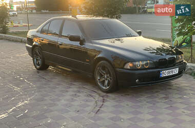 Седан BMW 5 Series 2001 в 