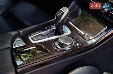 Универсал BMW 5 Series 2015 в 