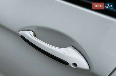 Седан BMW 5 Series 2012 в 