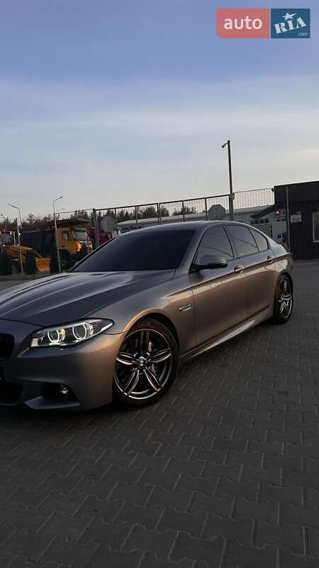 Седан BMW 5 Series 2016 в Дніпрі фото 12 Седан BMW 5 Series 2016 в Дніпрі
