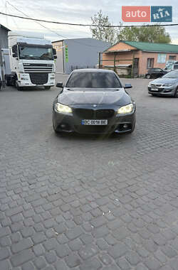 Седан BMW 5 Series 2016 в Львові
