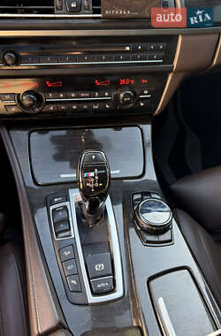 Седан BMW 5 Series 2012 в 