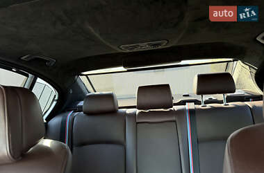 Седан BMW 5 Series 2012 в 