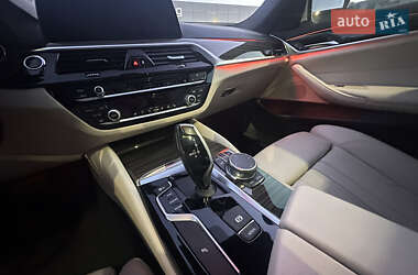 Седан BMW 5 Series 2018 в 