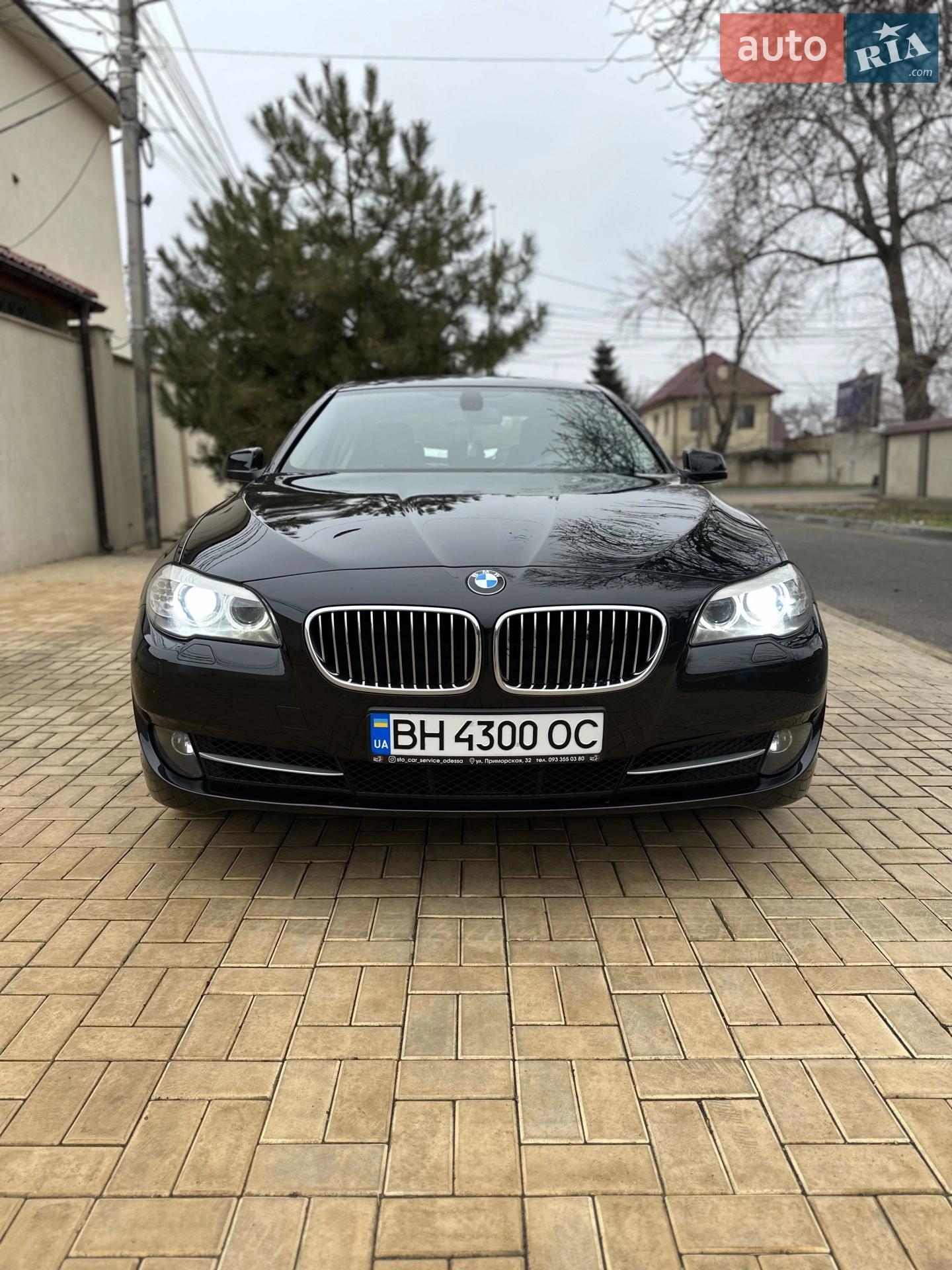 2012 BMW 5er - мініатюра 2