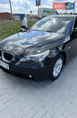 Седан BMW 5 Series 2005 в 