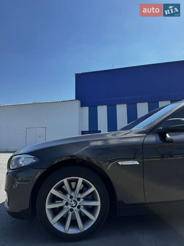 Седан BMW 5 Series 2015 в Одессе