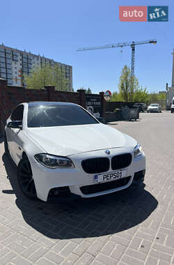 Седан BMW 5 Series 2014 в Ровно