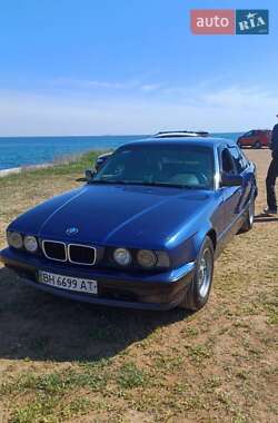 Седан BMW 5 Series 1994 в Одессе