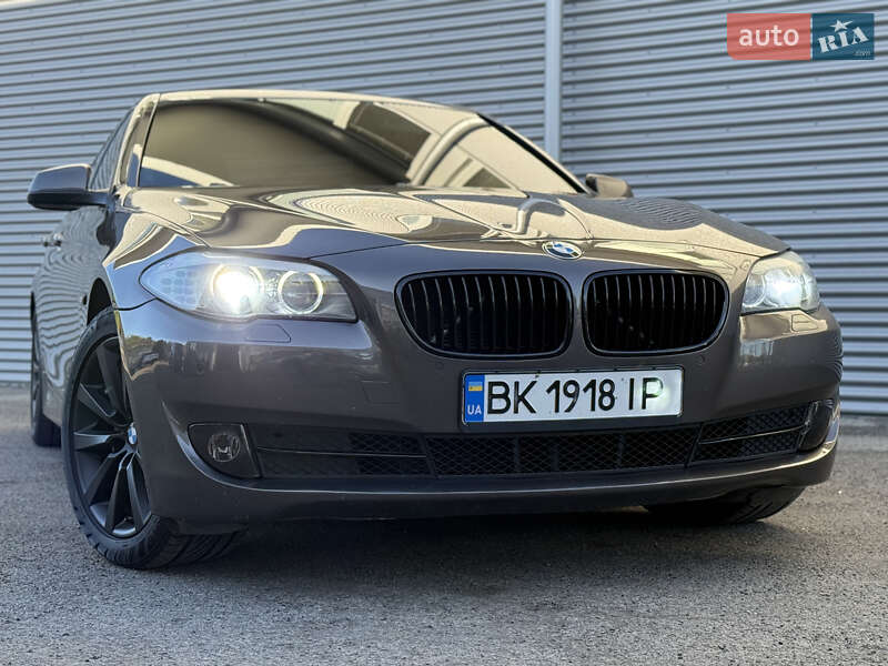 Седан BMW 5 Series 2012 в Рівному