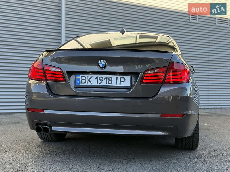 Седан BMW 5 Series 2012 в Рівному