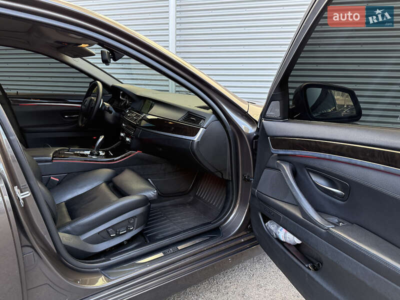 Седан BMW 5 Series 2012 в Рівному