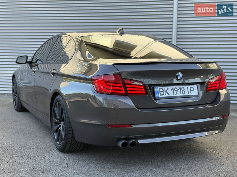 Седан BMW 5 Series 2012 в Рівному