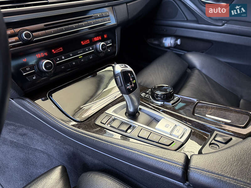 Седан BMW 5 Series 2012 в Рівному