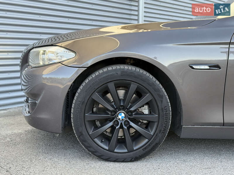 Седан BMW 5 Series 2012 в Рівному