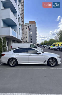 Седан BMW 5 Series 2017 в 