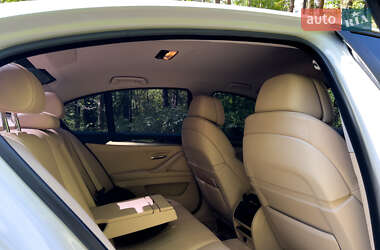 Седан BMW 5 Series 2012 в 
