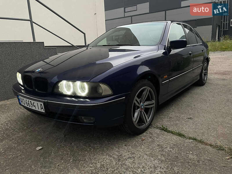 Седан BMW 5 Series 1998 в 