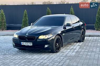 Седан BMW 5 Series 2012 в 
