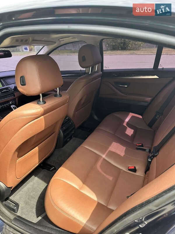 Седан BMW 5 Series 2015 в Києві