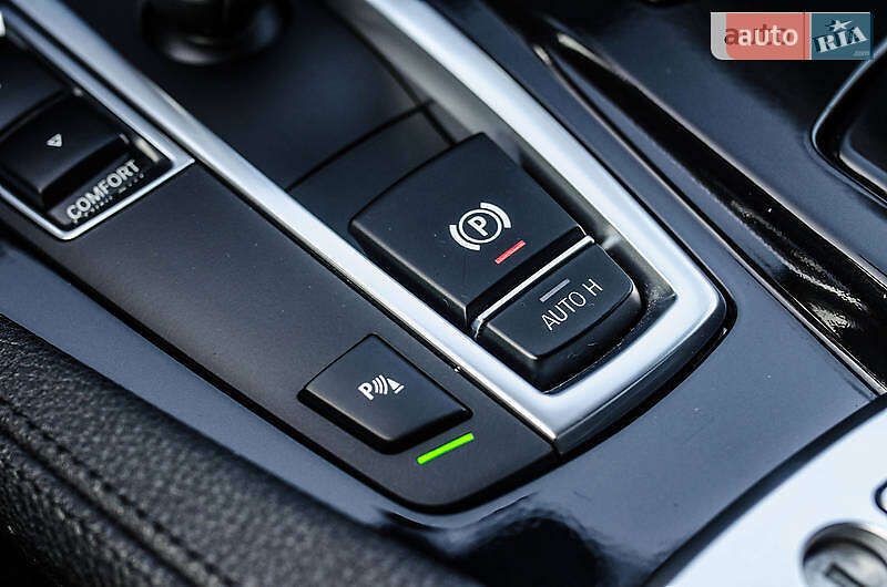 Седан BMW 5 Series 2015 в Житомире