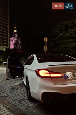 Седан BMW 5 Series 2017 в 