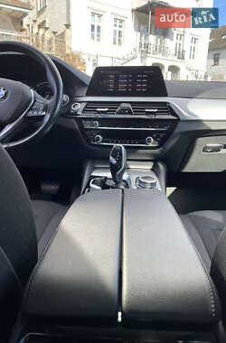 Универсал BMW 5 Series 2020 в 