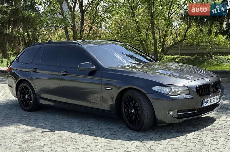 Универсал BMW 5 Series 2012 в Дубно