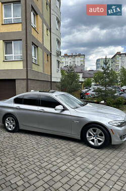 Седан BMW 5 Series 2012 в 