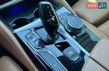 Седан BMW 5 Series 2020 в 