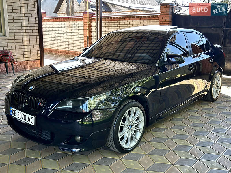 Седан BMW 5 Series 2009 в Новомосковську