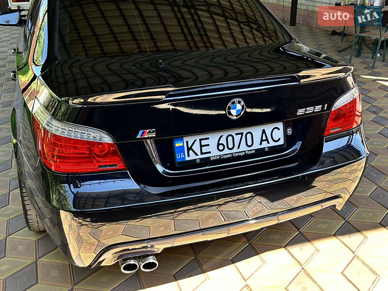 Седан BMW 5 Series 2009 в Новомосковську